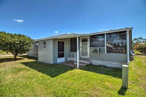 Retro Vero Beach Resort Home With Florida Room!