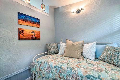 Bright And Fun Canalfront Bungalow With Kayaks And Canoe