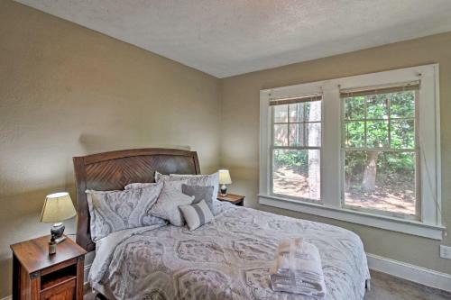 Spacious Townhouse 10 Mins To Downtown Atlanta!