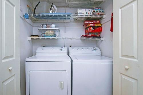 Tropical Private Condo On Sanibel's Quiet West End - Blind Pass B207