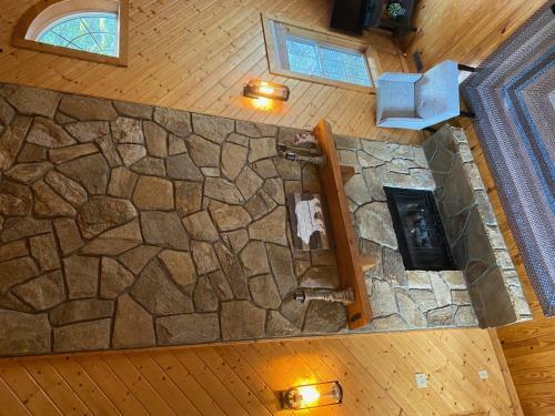 Southern Oak Cabin