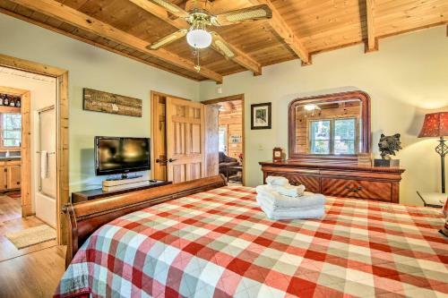 Blue Ridge Bearadise Found With Decks And Hot Tub!
