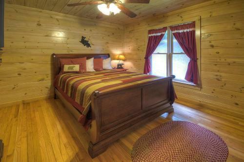 Sugar Creek Retreat- Quaint Cabin In Blue Ridge