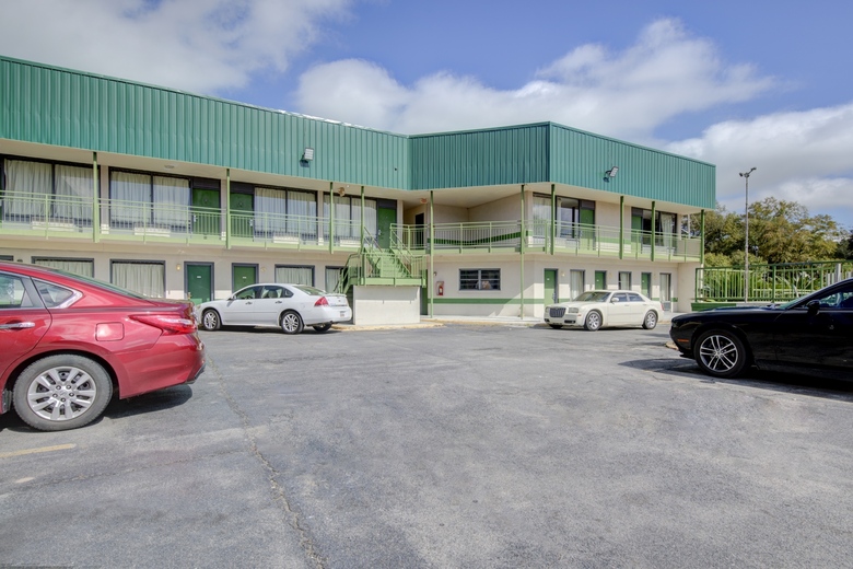 Oyo Hotel Douglas Ga Us-441