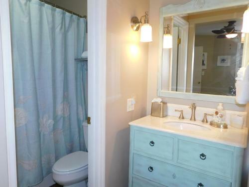 619 Harbour Oaks