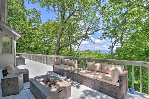 Big Canoe Home With Mtn Views, Pool And Lake Access!