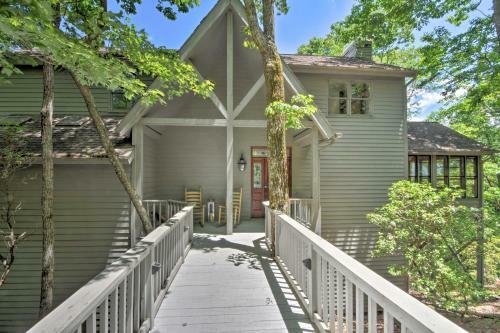 Big Canoe Home With Mtn Views, Pool And Lake Access!