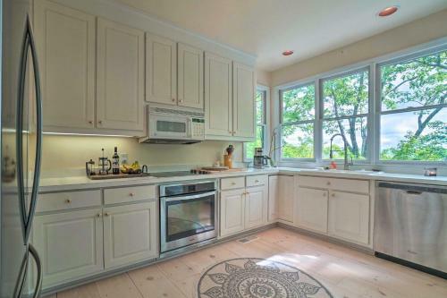 Big Canoe Home With Mtn Views, Pool And Lake Access!