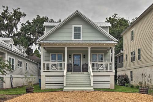 Spacious St Simons Home, 4 Mi To East Beach!
