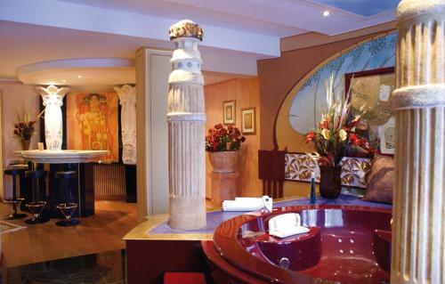 Schlosshotel Lacknerhof