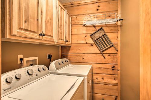 Luxe Fightingtown Creek Cabin 2 King Suites And Spa