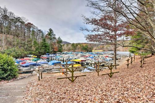 Big Canoe Resort Home With 3 Decks And Mtn Views!