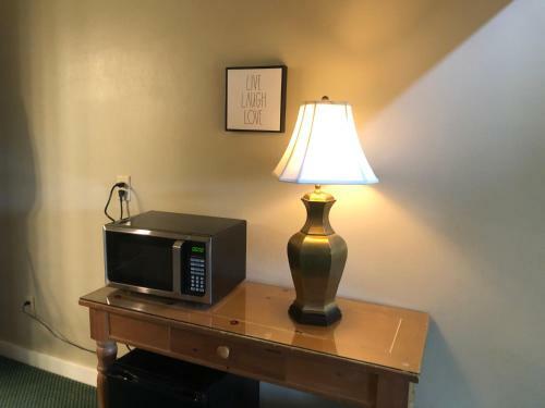 Hotel Woodbridge Inn