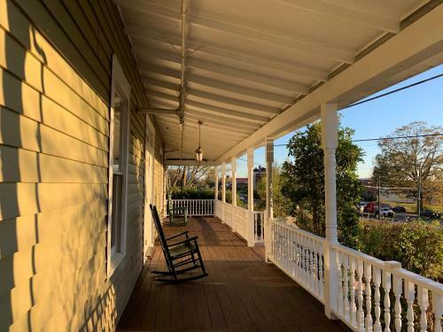 Hotel Woodbridge Inn