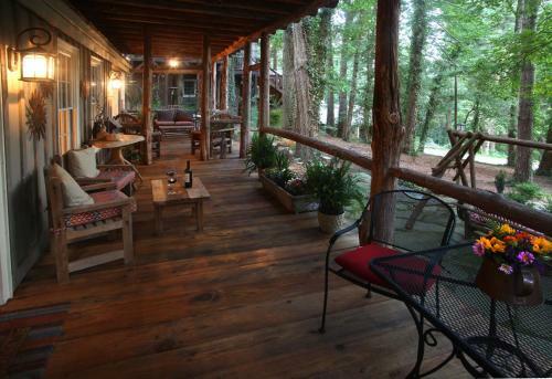 Lake Rabun Hotel
