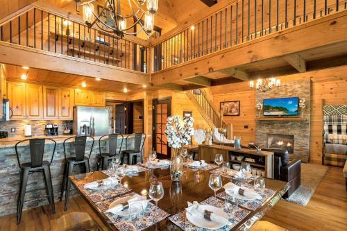 Elegant Forest Escape With Hot Tub, Views And More