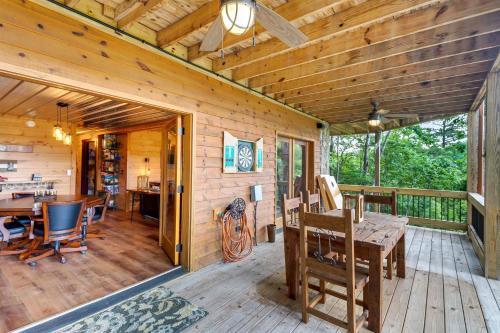 Elegant Forest Escape With Hot Tub, Views And More