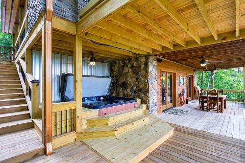 Elegant Forest Escape With Hot Tub, Views And More
