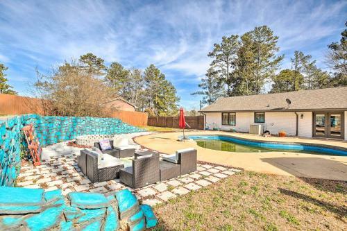 Kennesaw Getaway - 4 Mi To Downtown Marietta!