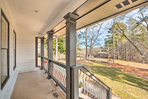 Kennesaw Getaway - 4 Mi To Downtown Marietta!