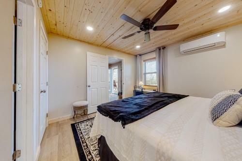 The Brown Bear Cabin