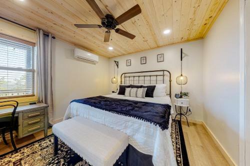 The Brown Bear Cabin