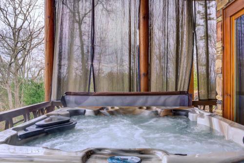 Cinnamon Bear Lodge