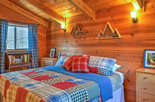 Sautee Nacoochee Mtn Paradise With Spacious Deck!