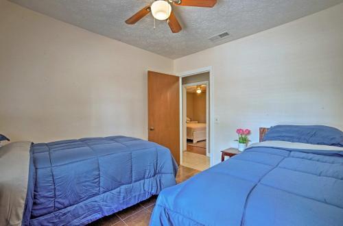Updated Savannah Home With Yard - Near River Street!