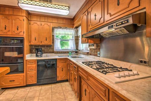 Savannah Area Home, 1 Mi To Public Boat Dock!