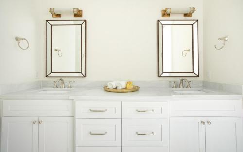 320 East Townhouse By Lucky Savannah