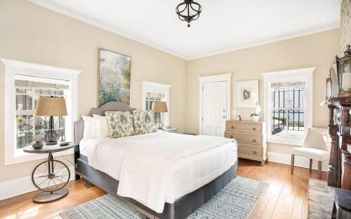 Broughton Estate Cottage By Lucky Savannah