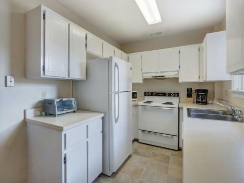Heated Pool Access Flex Cancelation 3-unit Rental Perfectly In Historic District