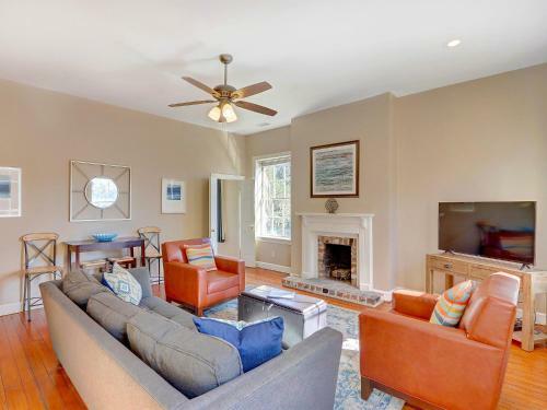 Heated Pool Access Flex Cancelation Historic Lafayette Square Townhouse