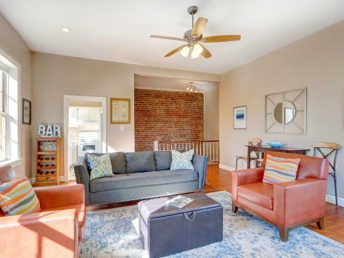 Heated Pool Access Flex Cancelation Historic Lafayette Square Townhouse
