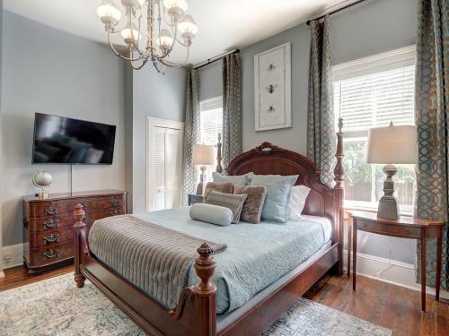 Heated Pool Flex Cancellation Grocery Delivery Gorgeous Home