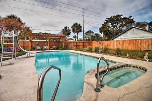 Tybee Island Home On 2 Lots - Walk To Ocean!