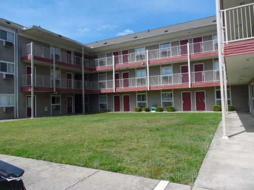 Hotel Intown Suites Extended Stay Valdosta- Ga