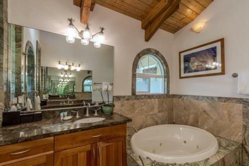 Pinetrees Beach Villa Home