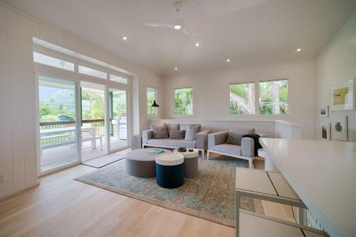 Hanalei Beachfront Cottage Home