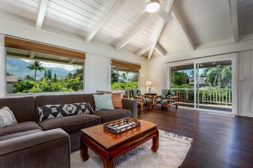Hale Naninoa Home