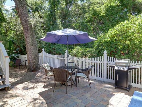 Heated Pool Flex Cancellation Sunny & Colorful Beach Cottage