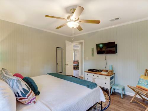 Heated Pool Access Flex Cancelation Salt In The Air Relax Without A Care