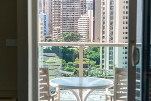 Ala Moana Condominium (ah11)