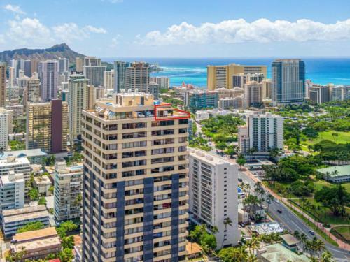 Hotel Executive Views Penthouse Floor Rare 3 Bedroom