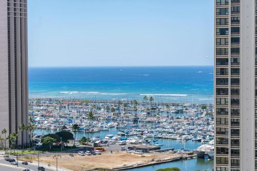 Ala Moana Condominium (ah917)