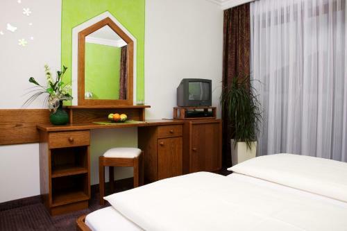 Hostal G�stehaus Stroitz
