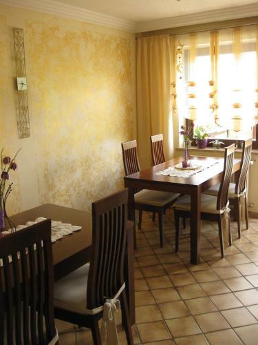 Hostal G�stehaus Stroitz