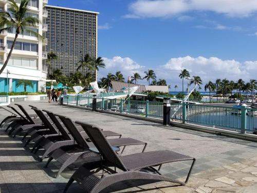 Apartamento Ilikai Tower 409 Condo - Steps From Ala Moana Beach Park!