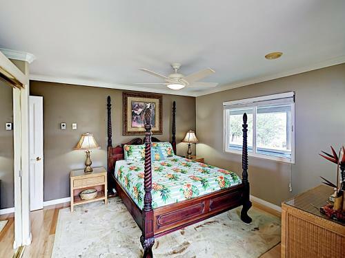 New Listing! 2-acre Retreat With Pool, Ocean Views Home